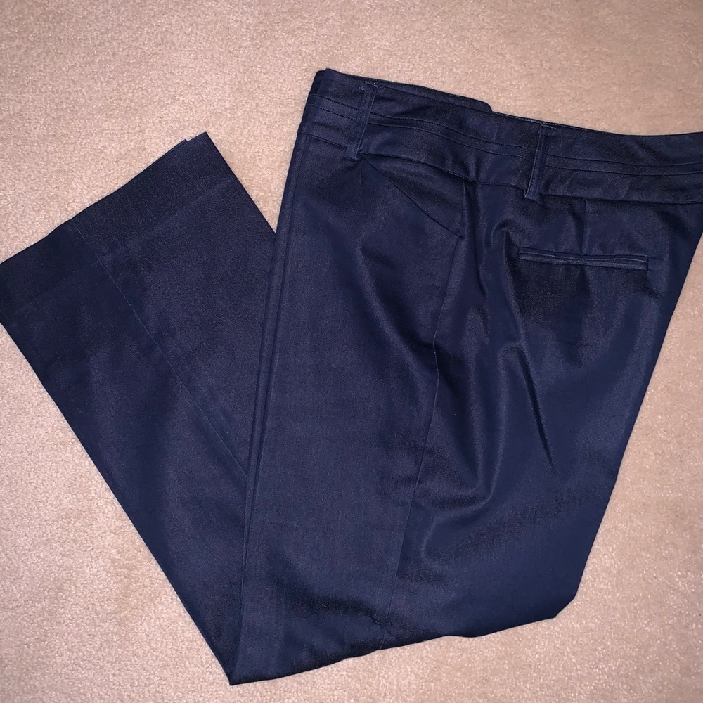 Peter Nygard Navy pants